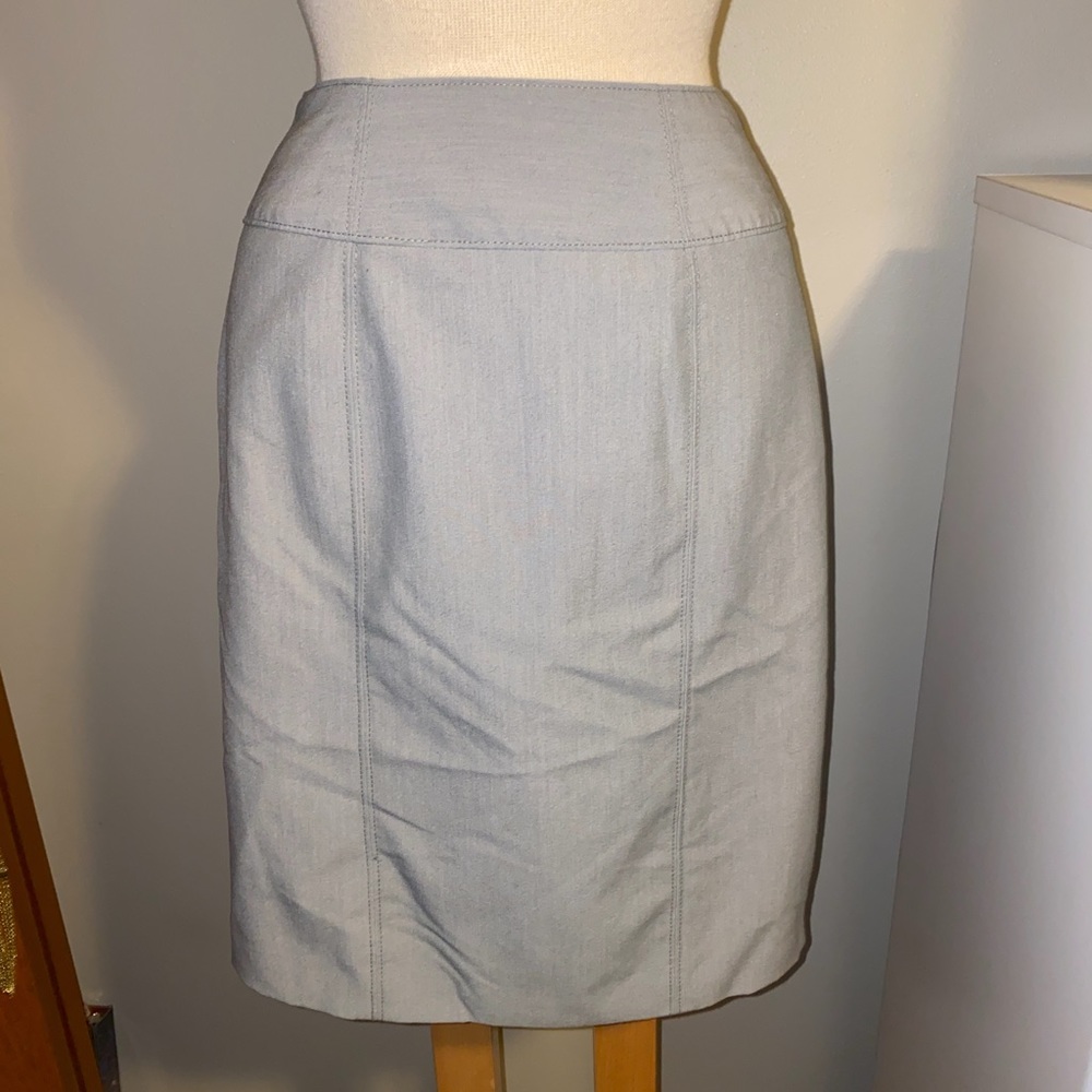 Gray pencil skirt